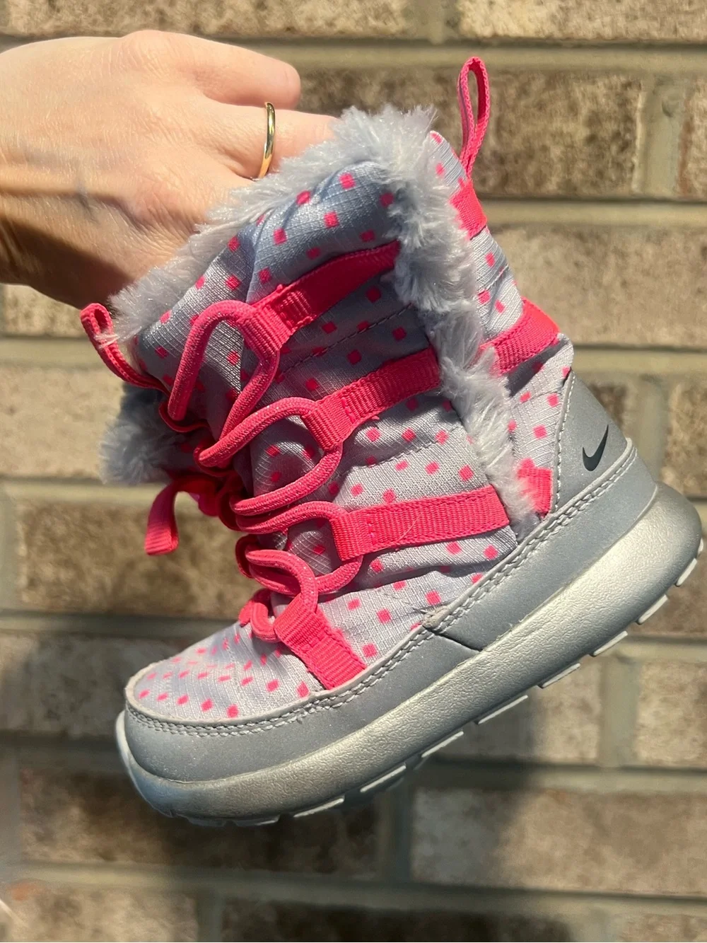 Nike Roshe Run Hi Little Girls Sneakerboots